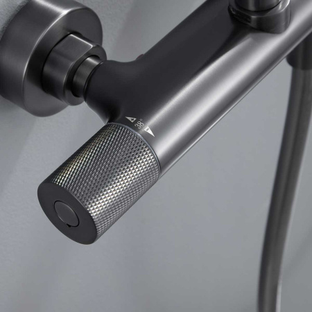 Душевая стойка Дизаер (Desire) VSFS-1D0TGM термостат без излива, 25см верх душ, вороненая сталь